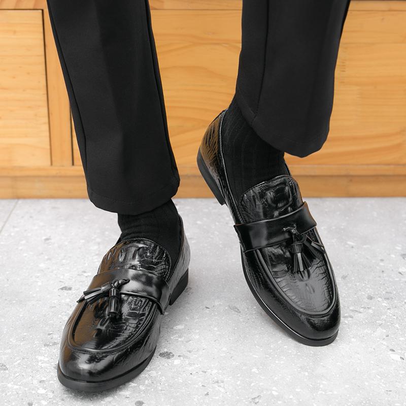 Men Green Loafers Leather Individuality Formal Business Shoes Wedding Dress Prom Shoes Over Sized