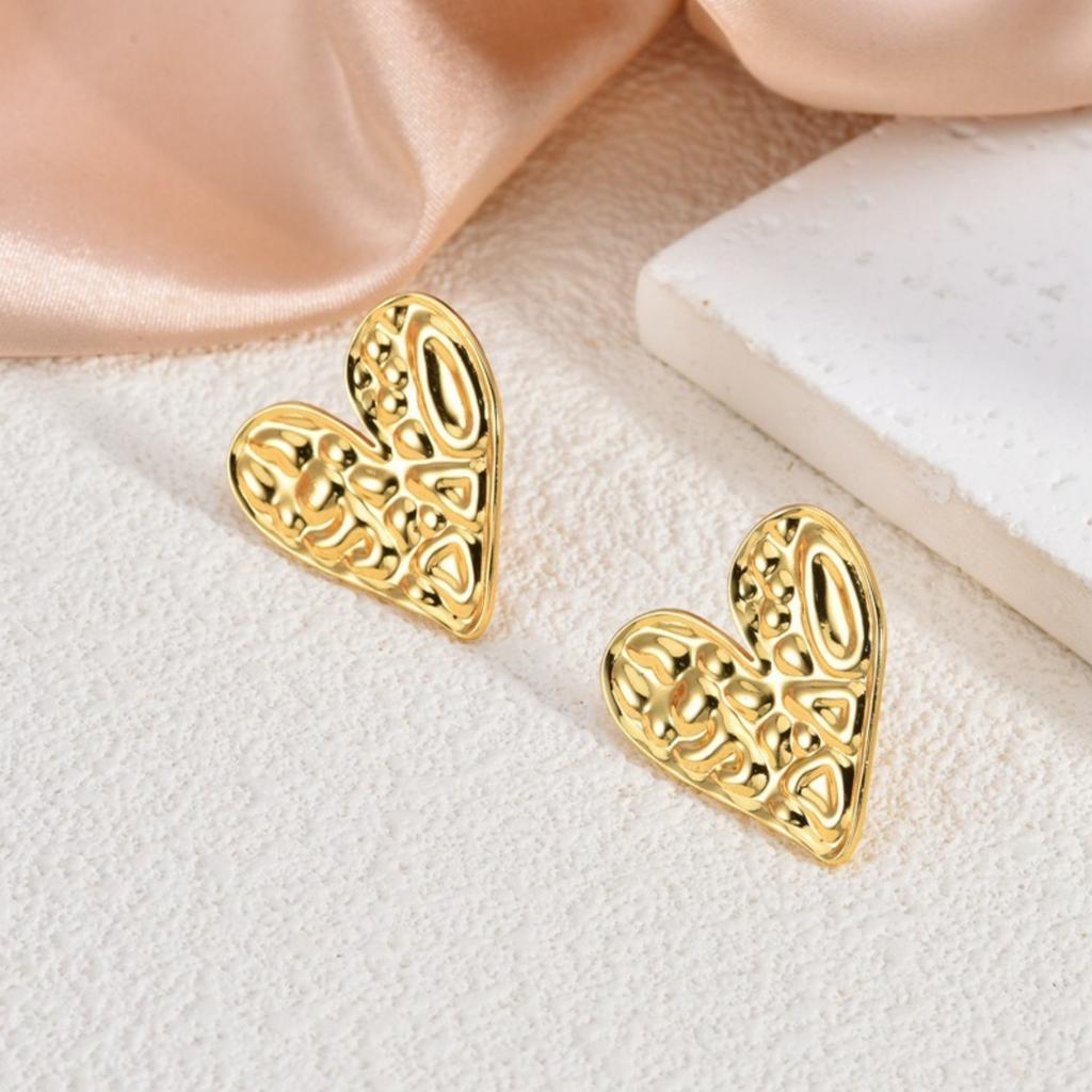 1 Pair Stylish 18K Gold Plated 304 Stainless Steel Ear Post Stud Earrings Heart Flower Butterfly Starfish For Women Gift