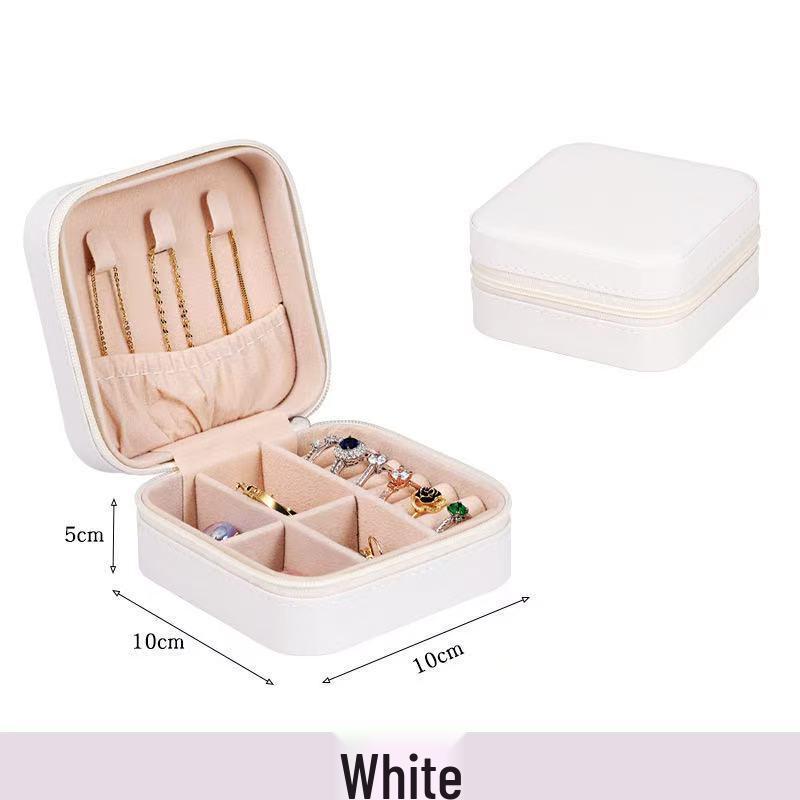 

Compact Jewelry Storage Box for Earrings, Necklaces, and Rings – Mini and Elegant Design