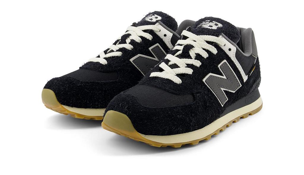 Sneakers New Balance Black U574V2