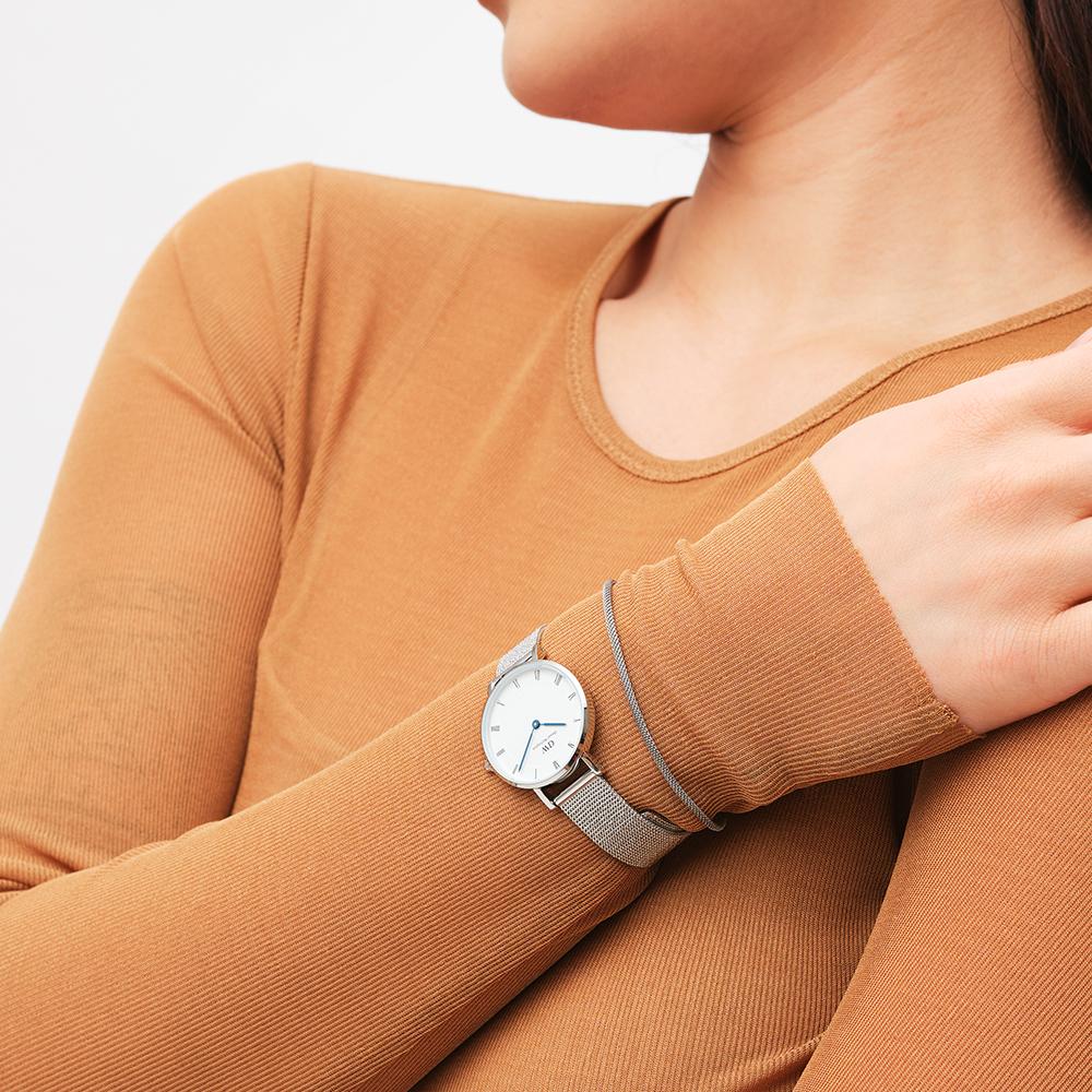 Danielwellingteon Petite Roman Numerals Sterling Silver Strap Women'S Metal Watch