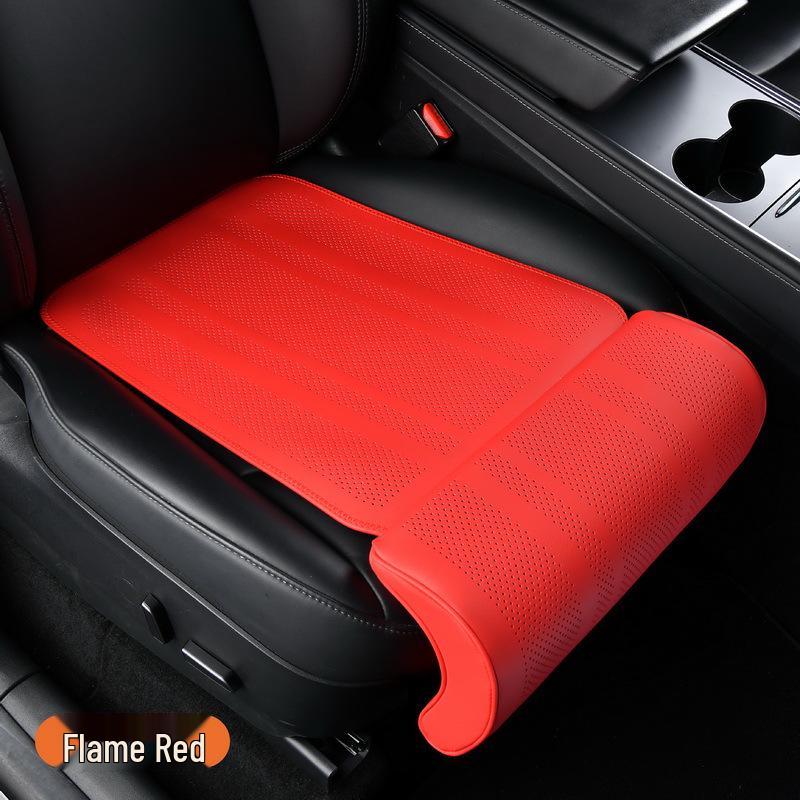 Universales Leder-Autositzkissen mit Beinstütze – Perforiert, Atmungsaktiv, Ganzjahresdesign