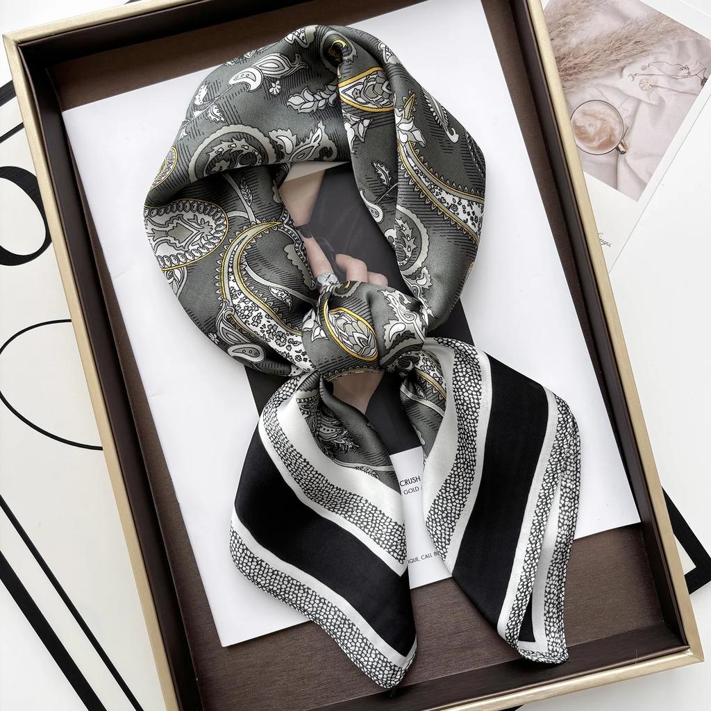 Neues Literarisches Modisches Bandana Imitationsseide 70*70cm Temperament Quadratische Schals Damen Frühling/Sommer Weicher Satinschal