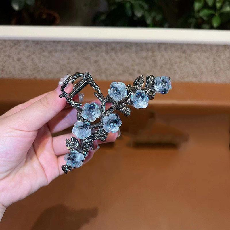 

1pcs Elegant New Hairpin for Women, Sweet and Charming Rose Flower Grab Clip, Step Swing Tassel, Shark Clip Hairpin