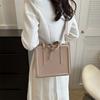 Bag women's winter new trend fashion shoulder bag casual messenger bag small square bag women's bag