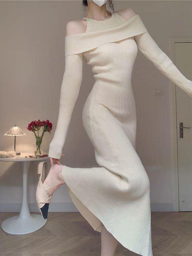 2024 French Off-Shoulder Fishtail Knitted Bodycon Dress - Autumn/Winter Women's Fashion