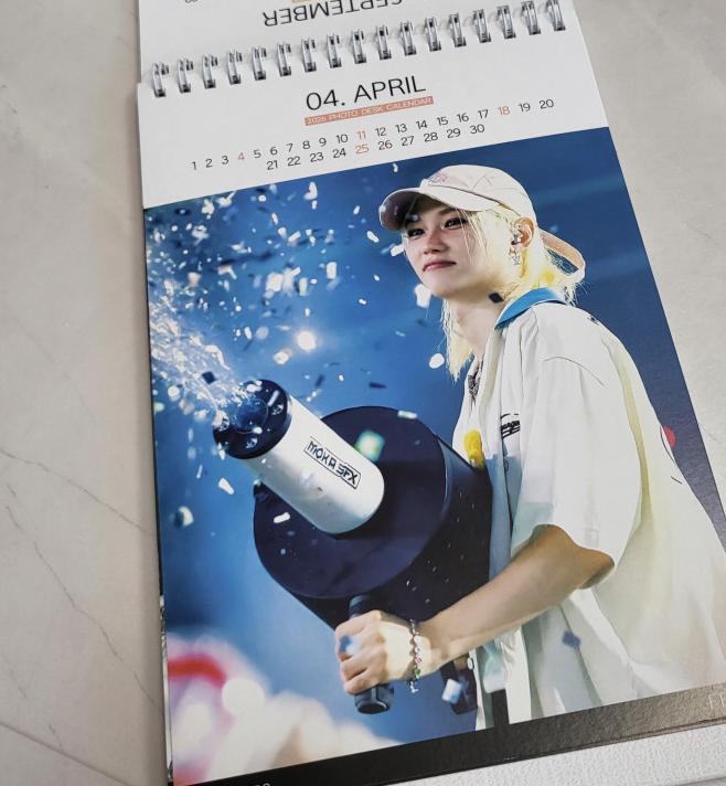 Stray Kids Felix Desk Calendar 2026 & 2027 K-pop Fan Goods