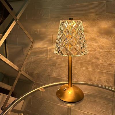 1 STK Moderne Luxus Wiederaufladbare Touch LED Schreibtischlampe Restaurant Bar Zuhause Schlafzimmer Nachttisch Nachtlicht USB Umgebungslicht