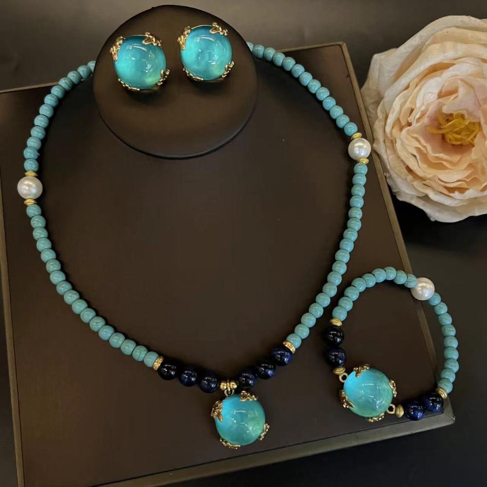European and American Retro Court Style Natural Turquoise Necklace Bracelet Stud Earrings Niche High-end Versatile Round Glazed Suit