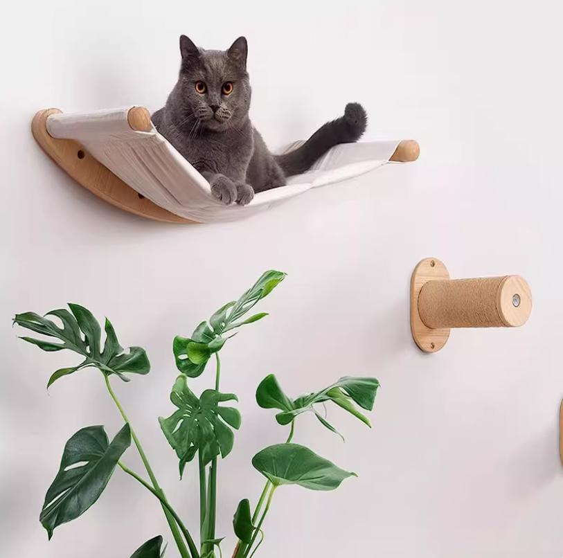 Wall-mounted wear-resistant cat scratching post Space-saving wooden hammock Pet activity and rest set
