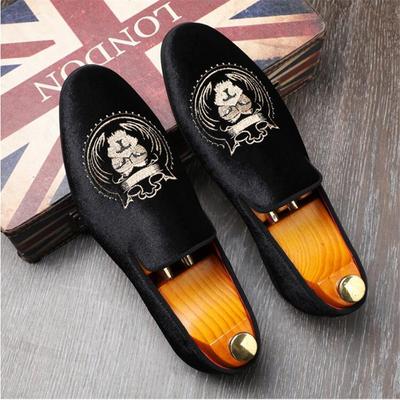 Moda Uomo Ricamo Festa Matrimonio Mocassini Slip-on Scarpe Casual Uomo Scarpe Basse da Guida Comode e Leggere da Esterno