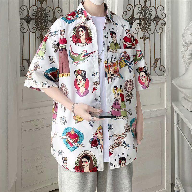 Men's Harajuku-Style Retro Floral Short-Sleeve Shirt: Hong Kong Ulzzang Beachwear with Sun Protection, Perfect for Couples.