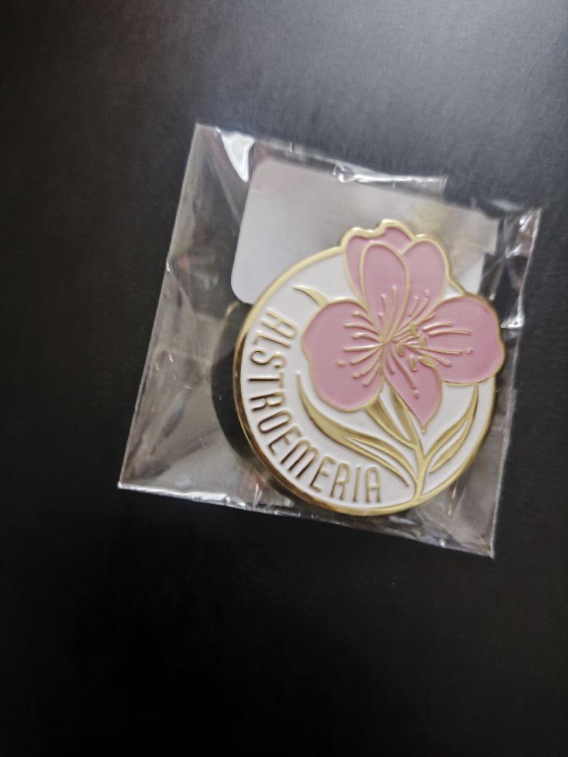 

[Б/У] Значок Idolmaster Shiny Colors Alstroemeria