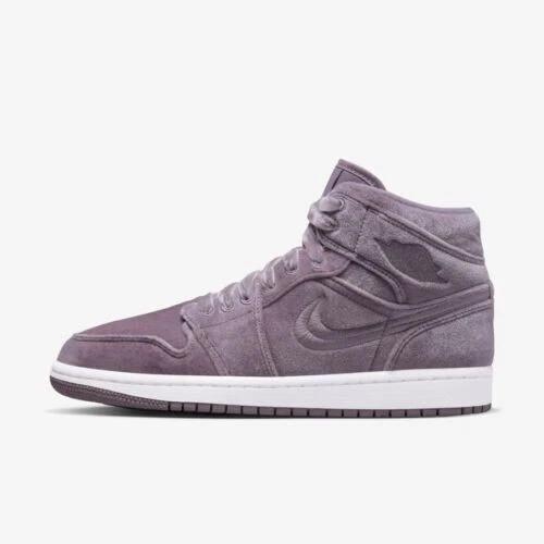 DQ8397-500 Nike Air Jordan 1 Mid "Purple Velvet" (Women's)