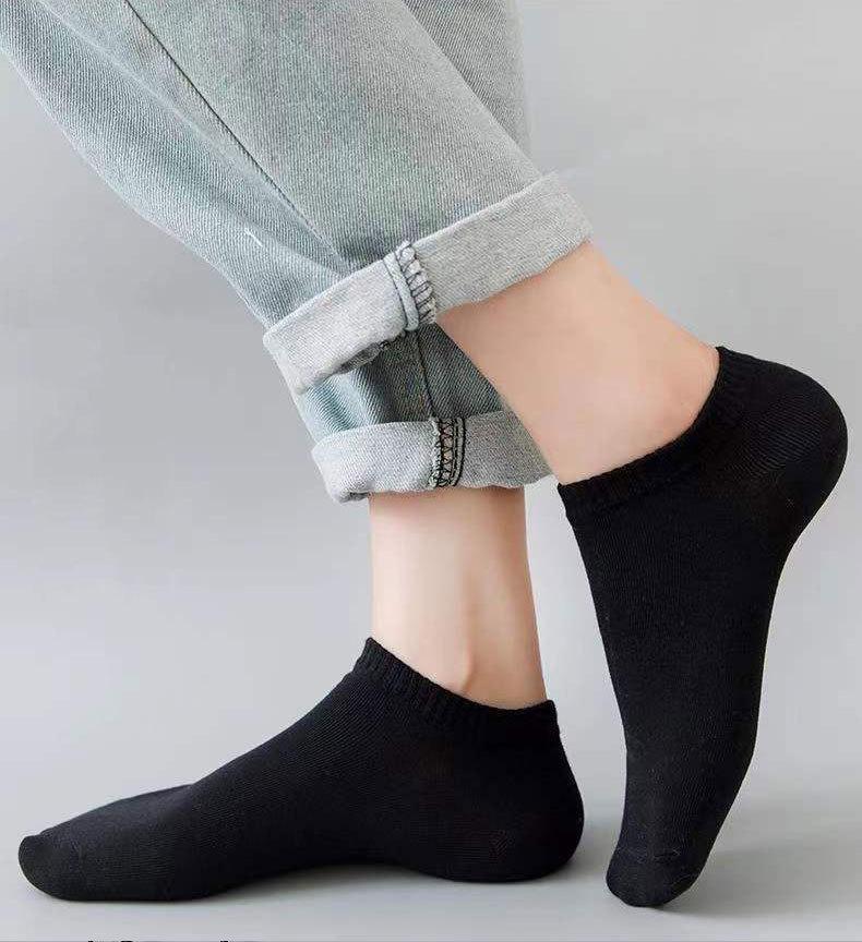 Men's Four Seasons Breathable Black, White, Grey Low-Cut Boat Socks, Anti-Odor, Mid-Calf, Disposable.