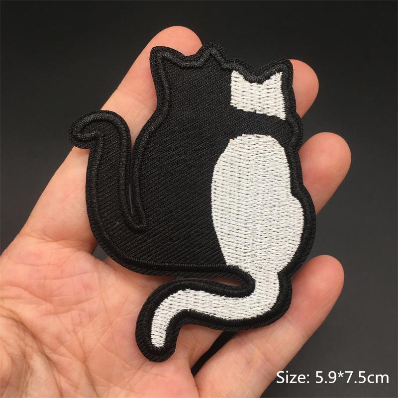 Funny Embroidered Patches For Clothing Cartoon Sticker Jacket Iron-On Transfers For Clothing Anime Clothes Patches
