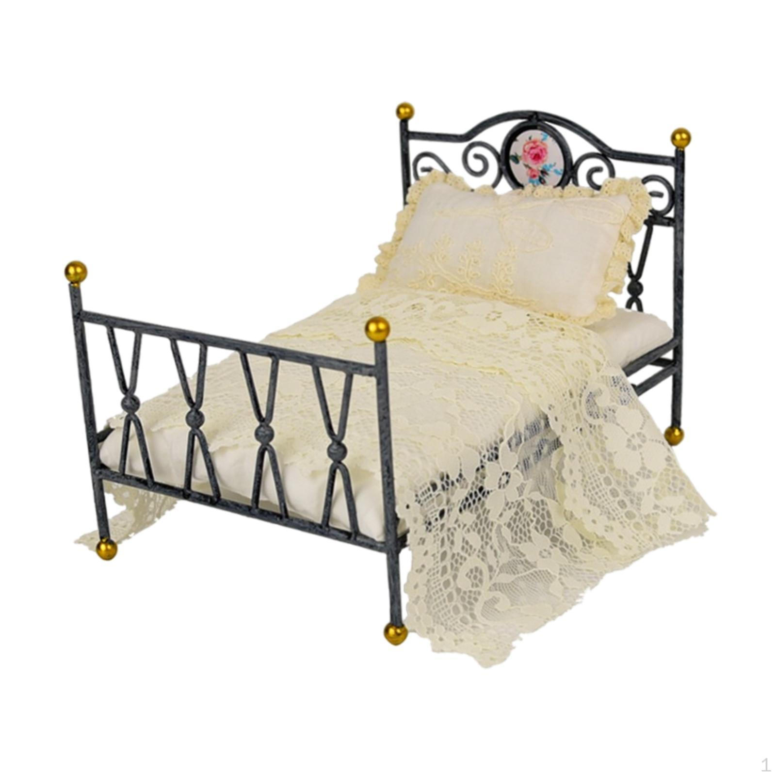 

Кровать для кукольного домика 1/6, Мебель для спальни, Миниатюрные украшения, Аксессуары, Ролевая игра,