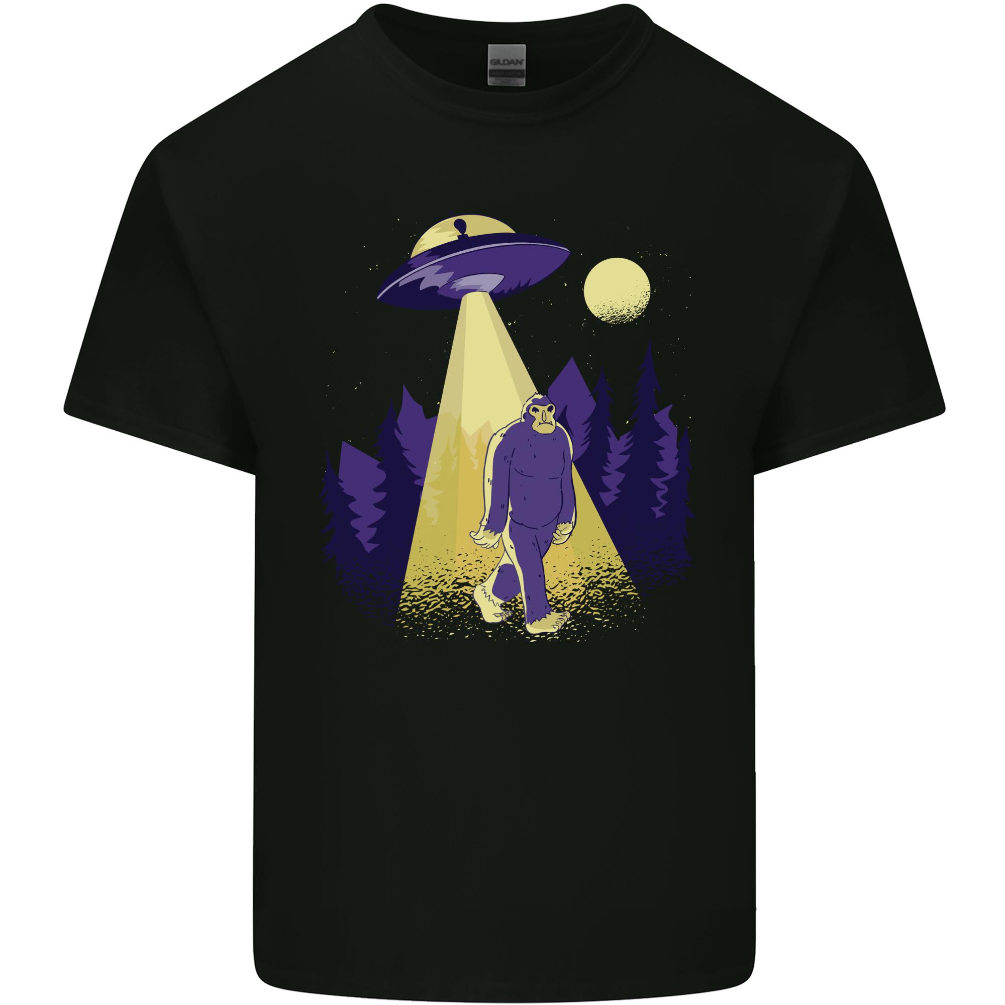 Bigfoot Abduction Funny Alien UFO Unisexs Light Cotton TShirt S