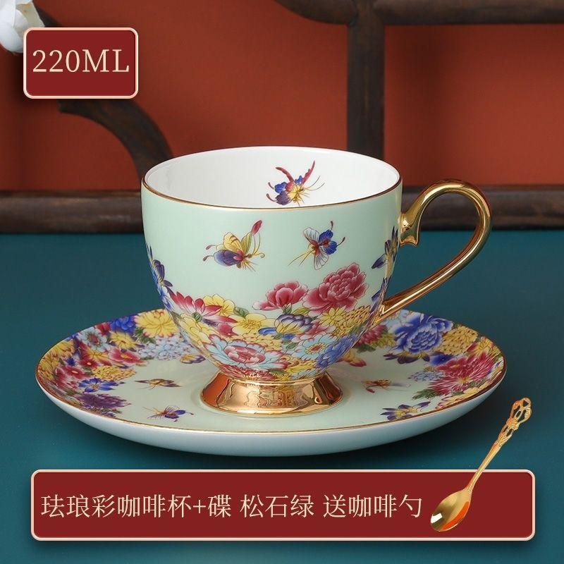 420ML Európai stílusú Kerámia Kávéscsésze Retró Virágos Bögre Otthoni Bone China Reggeli Bögre Palota Stílus Délutáni Tea Virágos Teáscsésze