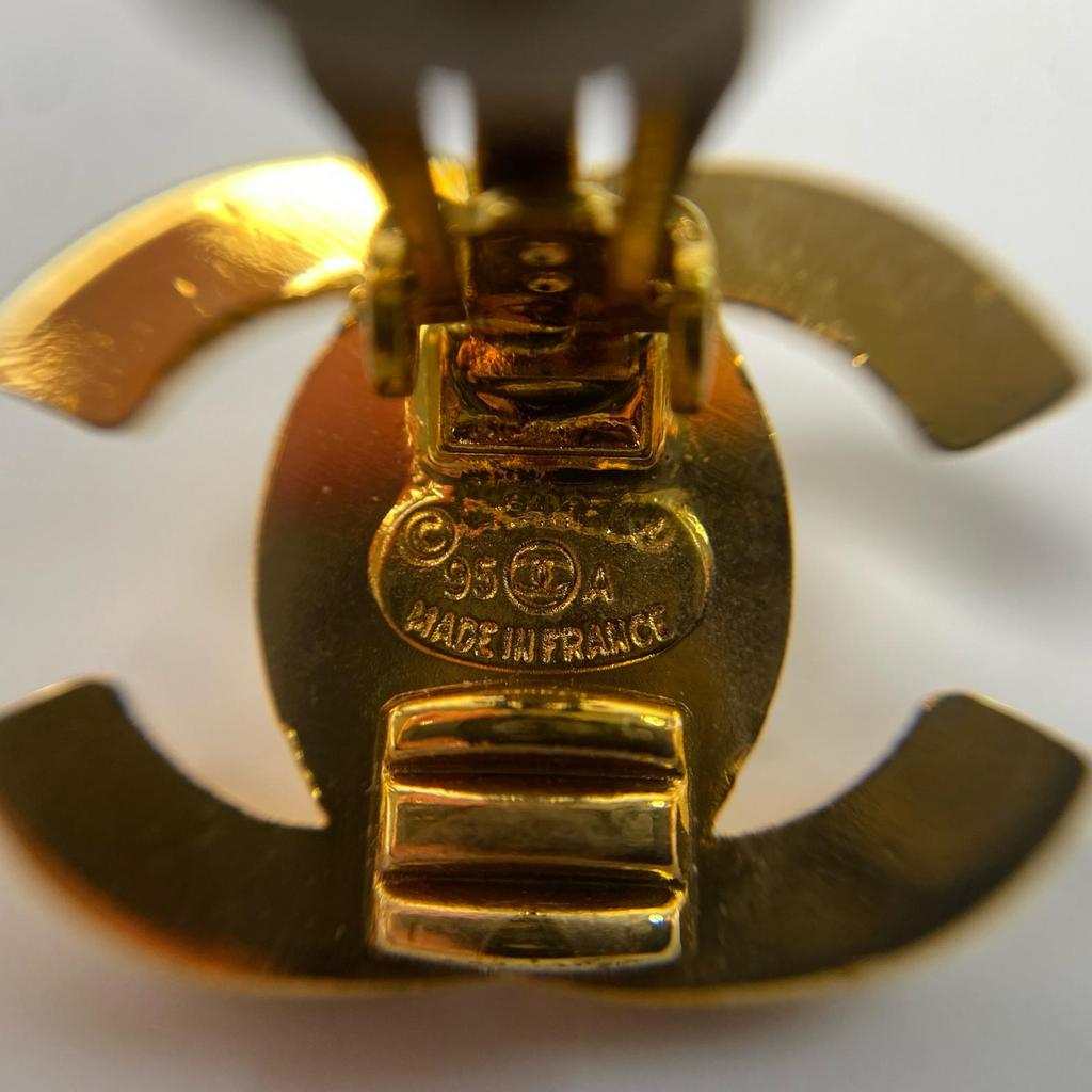 Used CHANELEarring gold Women