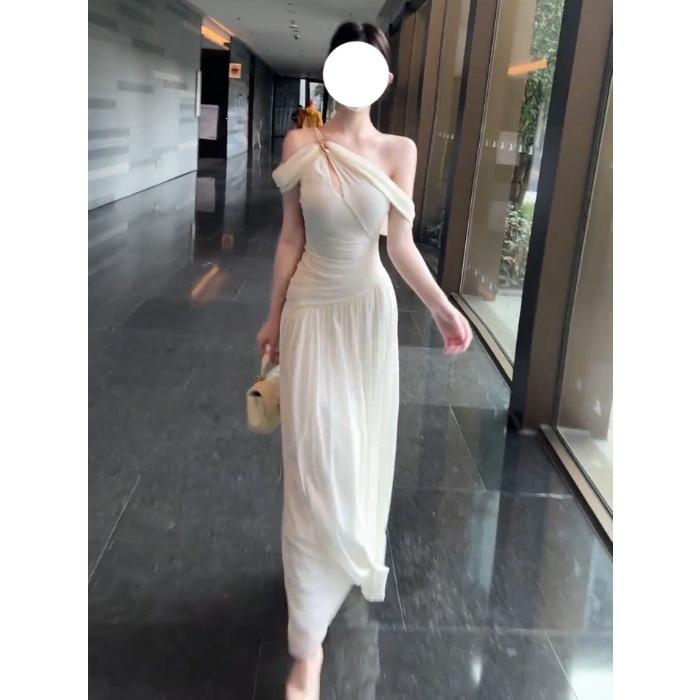 2026 New Early Summer Beautiful and Good-looking Design Niche Dress Children's White One-word Shoulder Temperament Dress