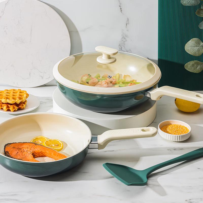 WORLD KITCHEN Corning Nano Ceramic Non-stick Cookware Set