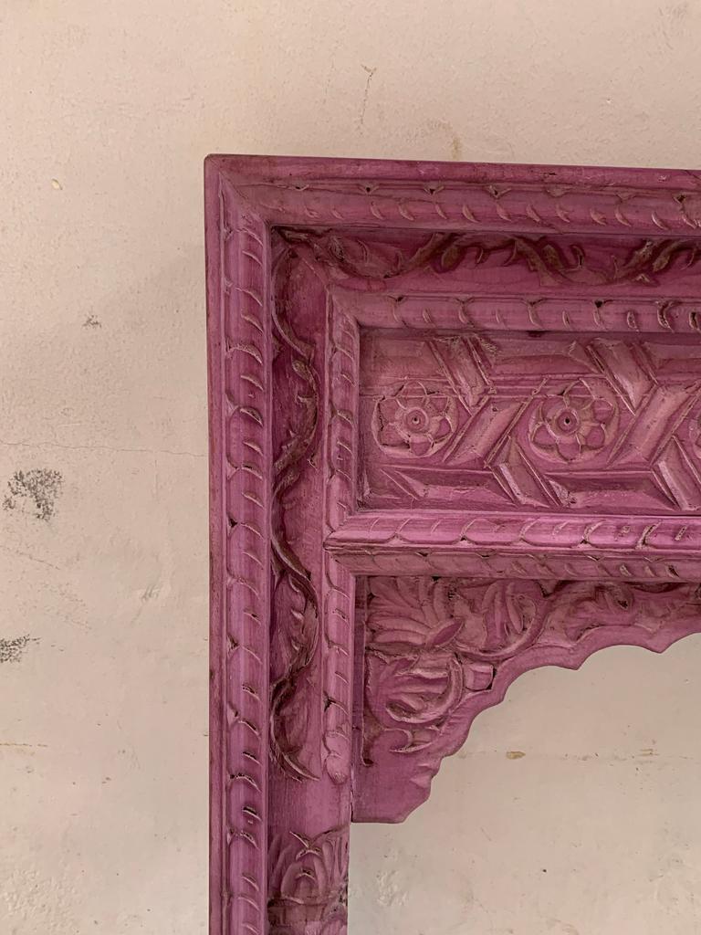Cadru Jharokha din Lemn Floral Cioplit Manual: Decor de perete Rajasthani vintage