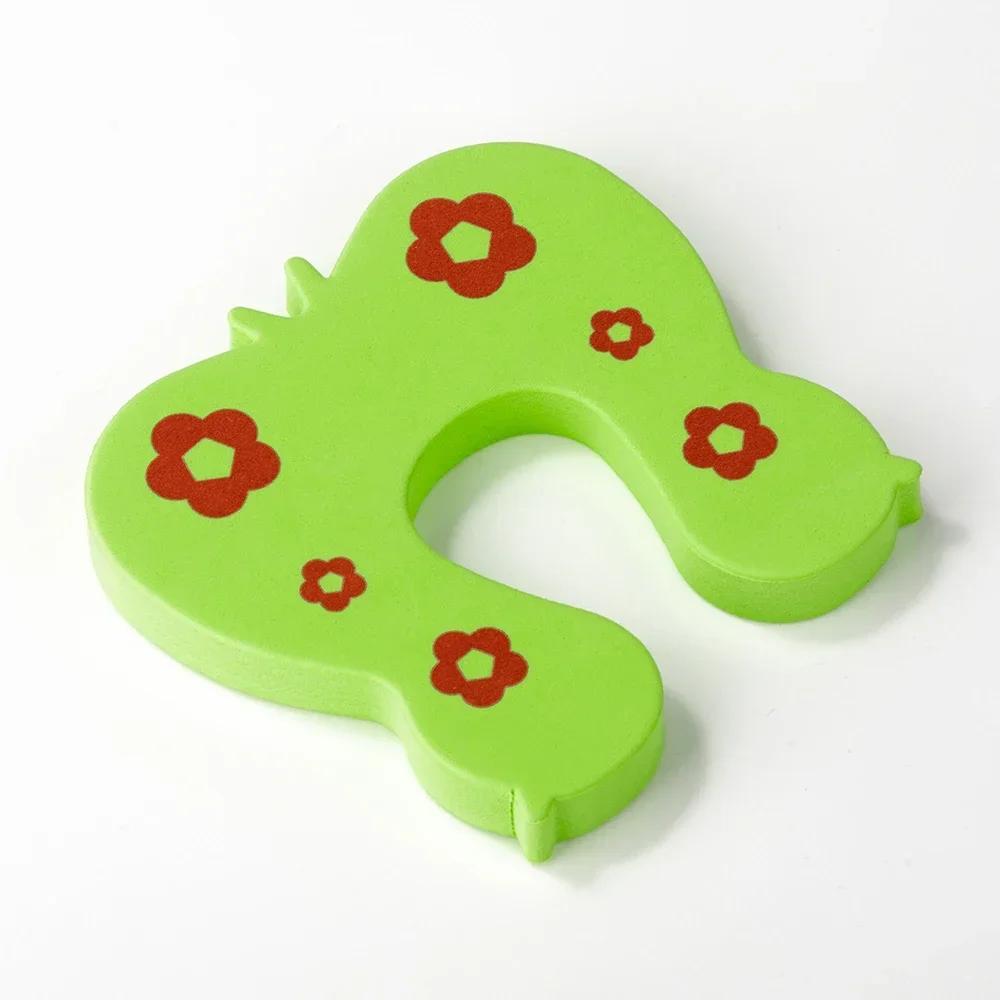 Lot Protection Baby Safety EVA C Shape Door Stopper Cute Animal Security Baby Card Lock Newborn Care Child Finger Protector