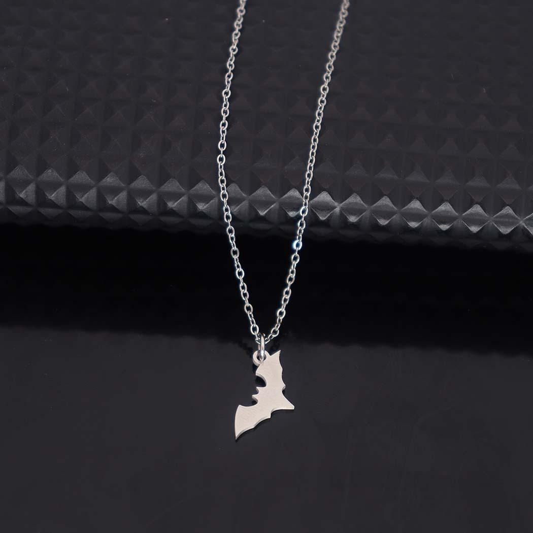 

Stainless Steel Bat Pendant Necklace Women s Versatile Clavicle Chain Jewelry серебряный