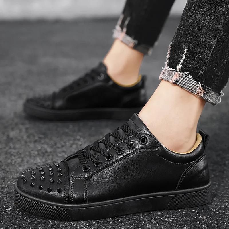 Pantofi sport casual din piele pentru bărbați în stil britanic, de lux, cu șireturi și țepi, vulcanizați, cu talpă plată, designeri, modă nouă, pantofi de exterior pentru mers