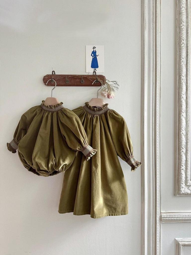 Infant Corduroy Jumpsuit with Flower Collar - Long Sleeve Spring/Autumn Style for Baby Girls