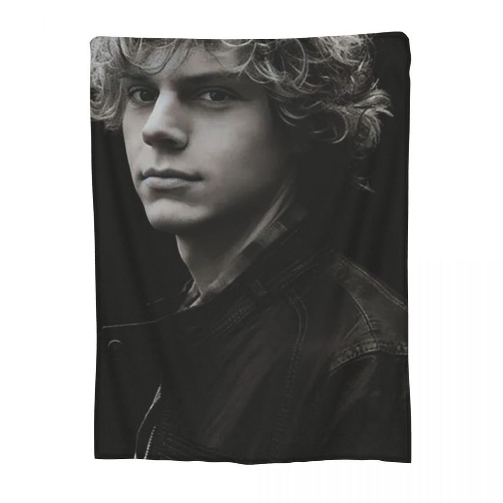 Evan Peters Pattern Blanket Flannel Sofa Throw Blanket Portable Throw Blankets for Couch Bedding Outdoor Throws Bedspread Quilt