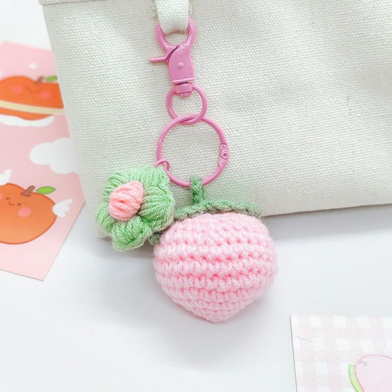 Wool Knitting Peach Keychain: Cute Creative Pendant for Student Backpacks & Gifts