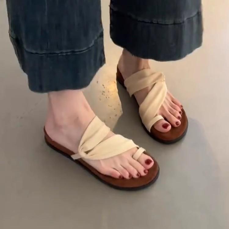 Soft leather version~ French retro fairy style vacation with skirt cool slippers female round head with simple Roman shoes