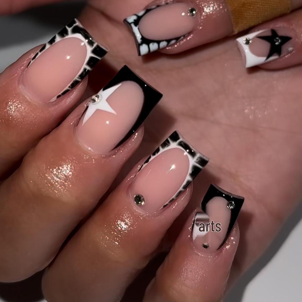 Abnehmbare Nagelkunst-Sticker im europäischen und amerikanischen Stil - Einfache, tragbare künstliche Nägel