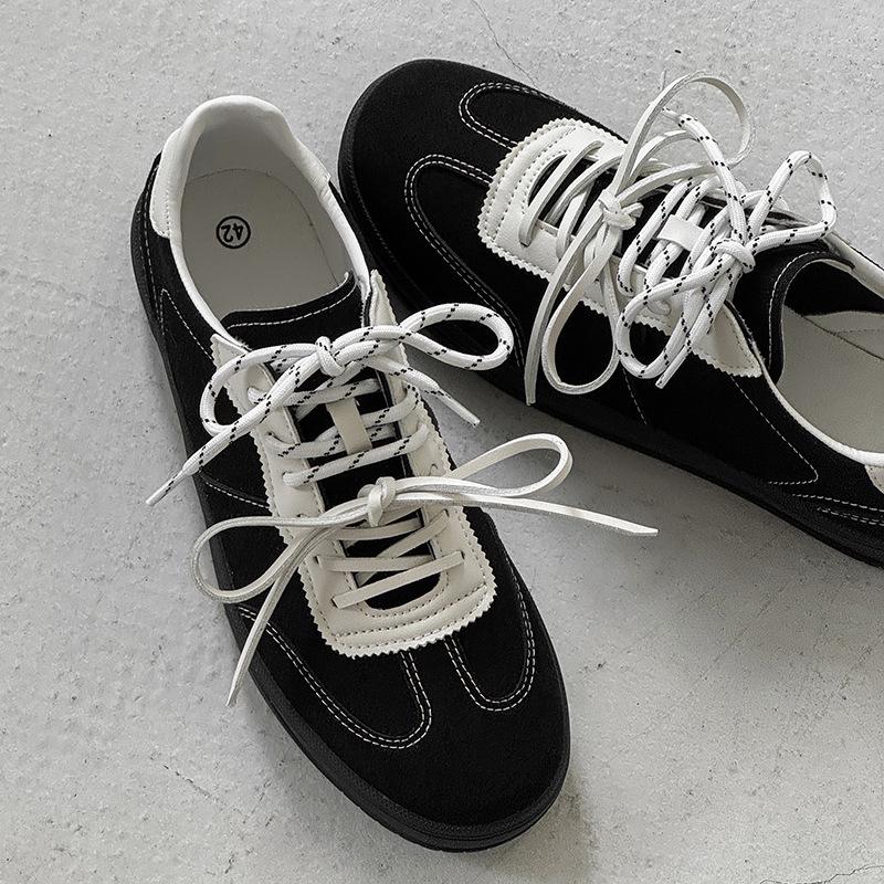 2025 Versatile Men's White Sporty Sneakers with Double Laces - Casual, Trendy, Flat, Skate & German Trainer