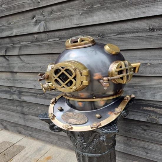 Brass Divers Helmet: U.S. Navy Mark V Replica Nautical Style