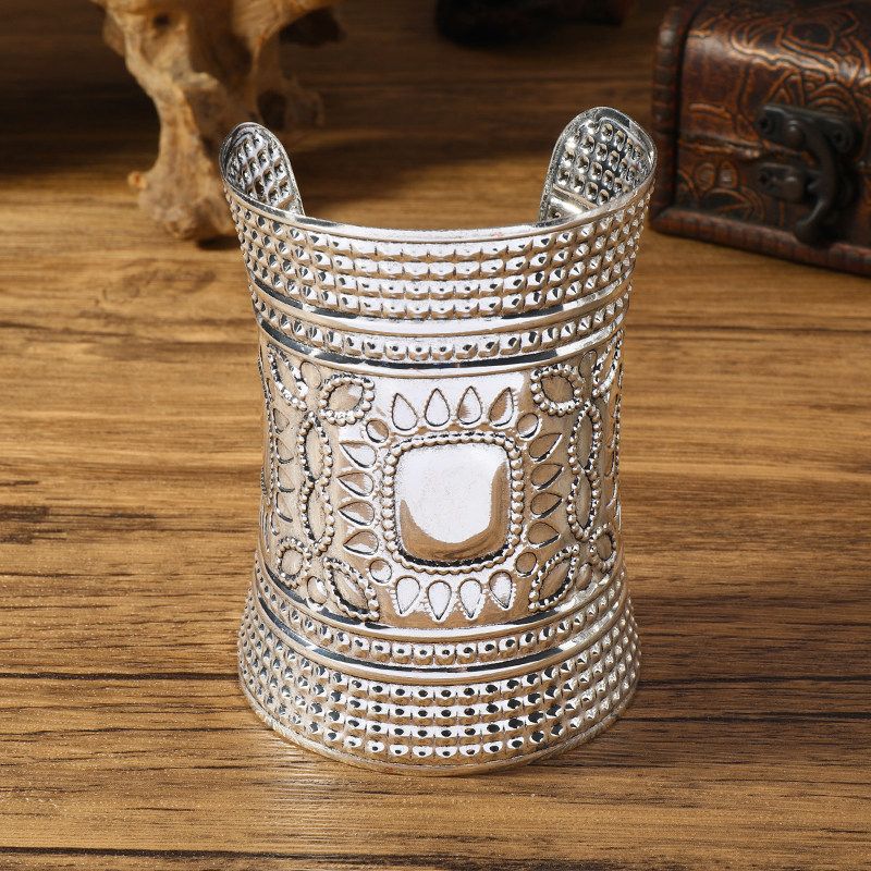 European and American National Style Bracelet Retro Wide Pattern Long High Profile Bracelet Personalized Punk Female Dance Exotic Bracelet