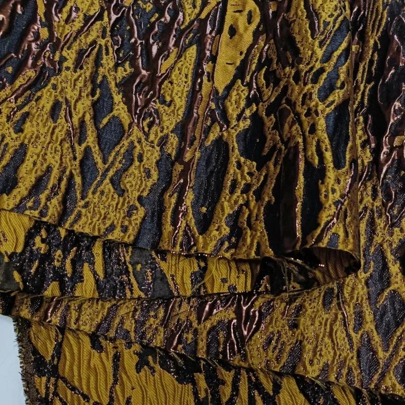 

100x140 см креативный ретро-прожилки волнообразный позолоченный цветочный трехмерный флэш-тяжелая текстура силуэт дизайн одежды ткань
