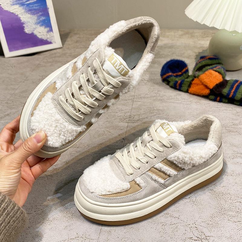 

Кеды женские зимние новые бархатные универсальные для отдыха спортивные на платформе интернет-знаменитость хлопковые туфли овечья шерсть теплые молочные фуфу 40