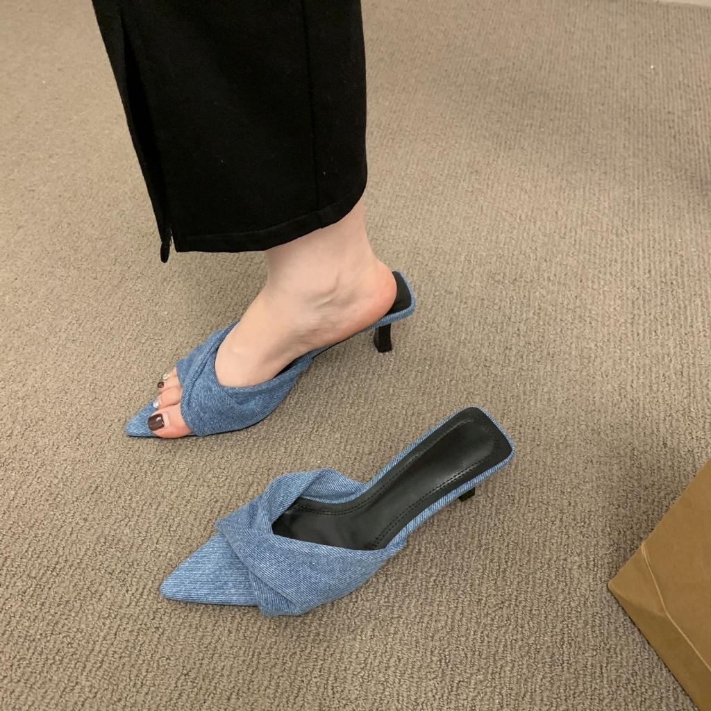 Spitze Pantoletten mit offener Zehenpartie, denimblau, Stiletto-Absatz, Schleifensandalen