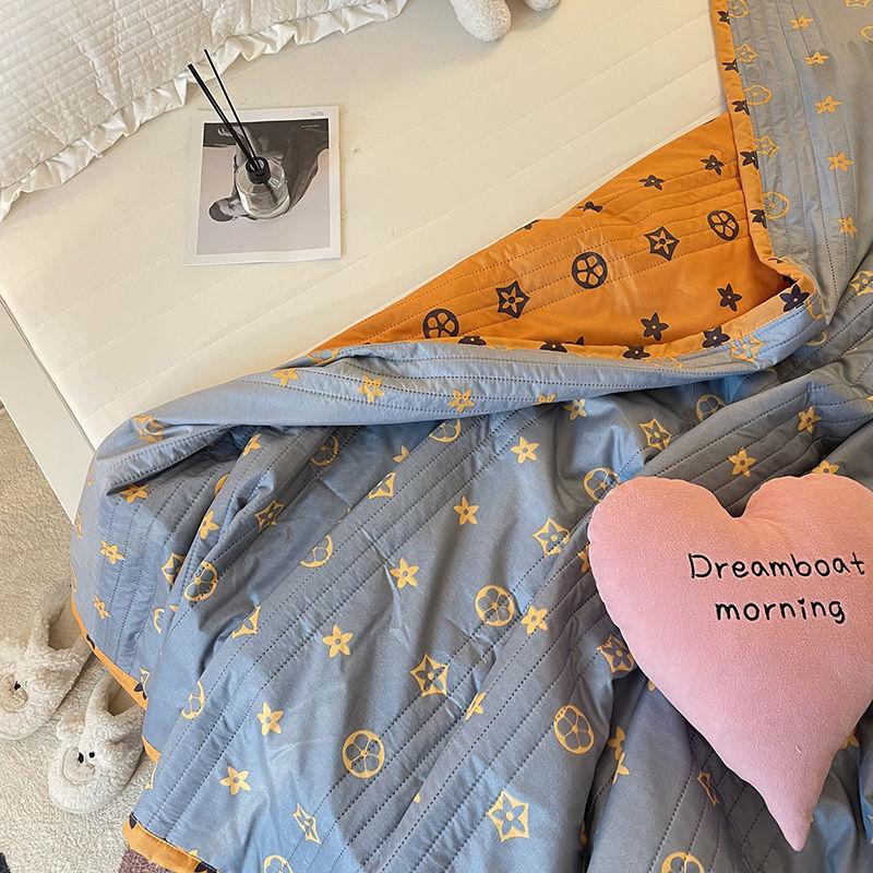 

Одеяло Покрывала Механическая стирка Тонкое одеяло Летнее одеяло Одноместное двуспальное покрывало Кровать с кондиционером Одеяло 150cmX200cm