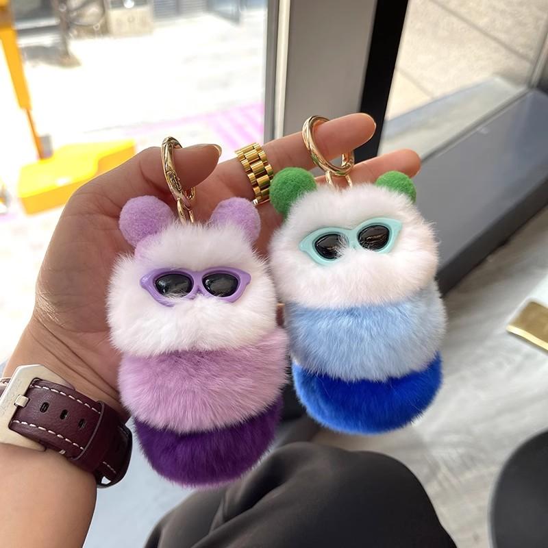 Niedliche bunte Plüschraupen Schlüsselanhänger mit Sonnenbrille Weicher Kaninchenfell Tier Pompon Anhänger Mit Schlüsselringen Für Damen Handtasche