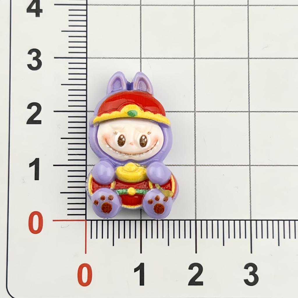 Small Festive Resin Figurines: DIY Accessories for Phone Cases, Magnets & Keychains