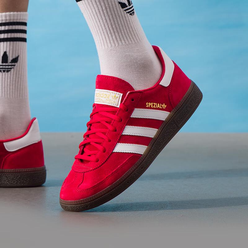 

Adidas Unisex FV1227 Casual Sneakers 44