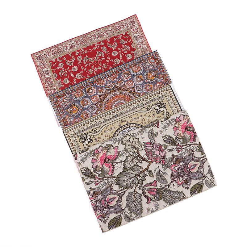 1 adet 1:12 Dollhouse Minyatür Zemin Halı Örtüsü Halı Zemin Mat Modeli Yatak Odası Oturma Odası Dekor Oyuncak Bebek Evi Aksesuarları