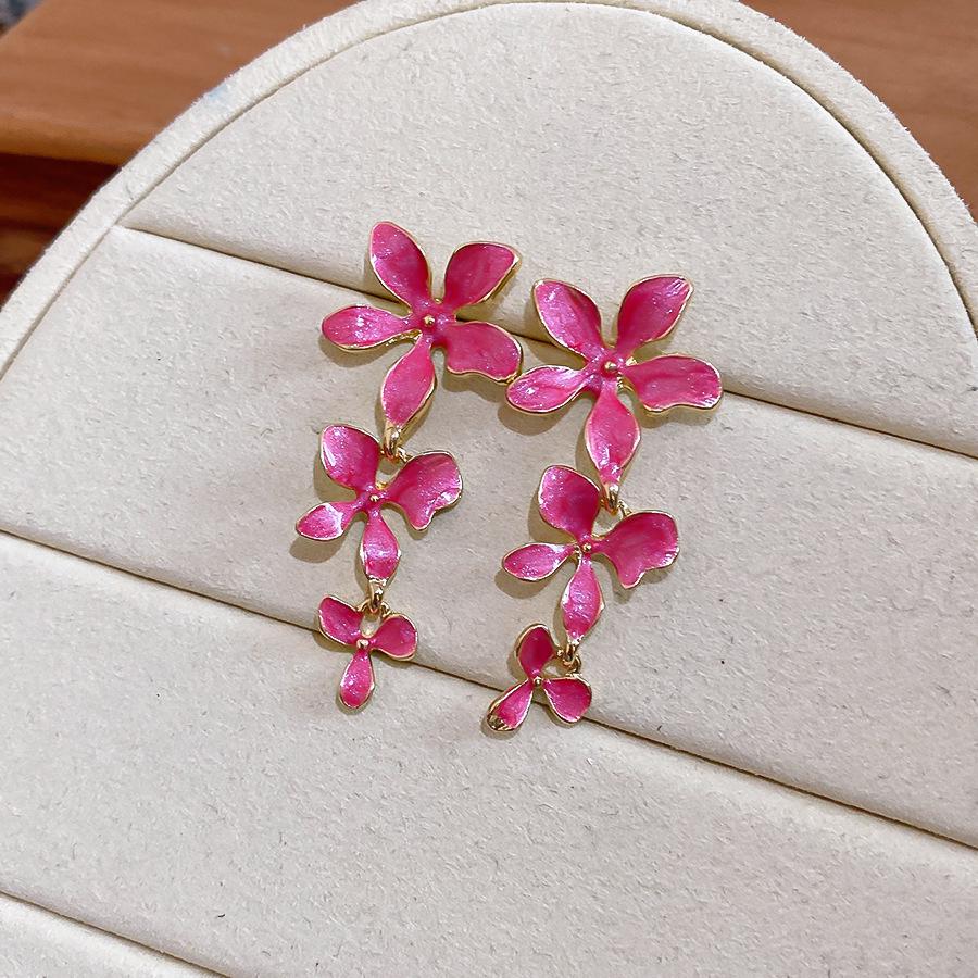 Forest Story: Sweet Style Contrasting Flower Stud Earrings for Women – Fresh, Fashionable, Light Luxury Feel