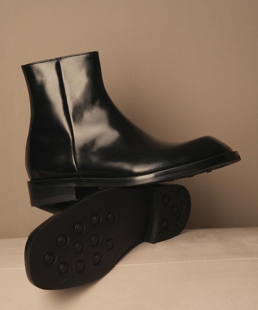 Flap'F Corner Square Chelsea Boots Bk