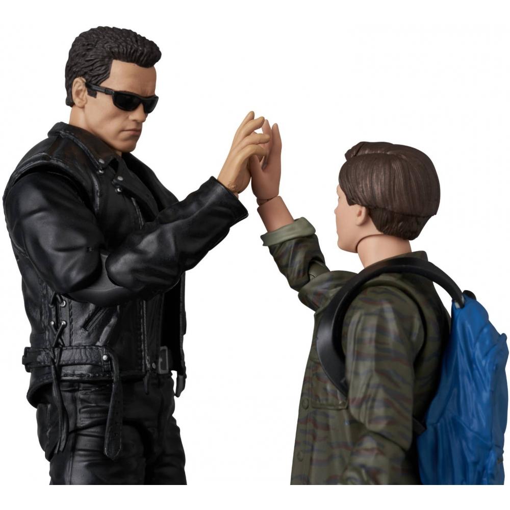 TerminaTor Mafex T 800  T2 Ver.    John Connor