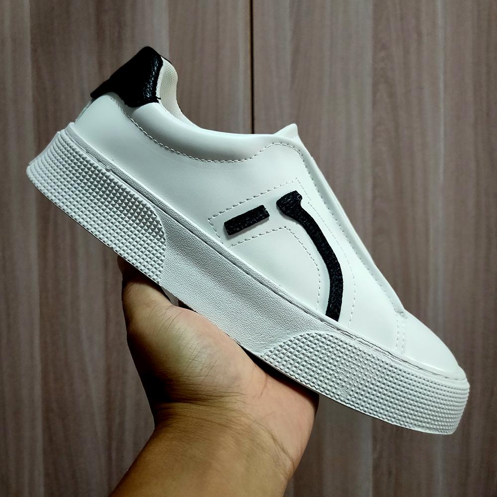 Fashion Fashionable Versatile Casual Board Head Leather Suede Light High-end Feel Business White Leather Walking Shoes Loafers Sneakers